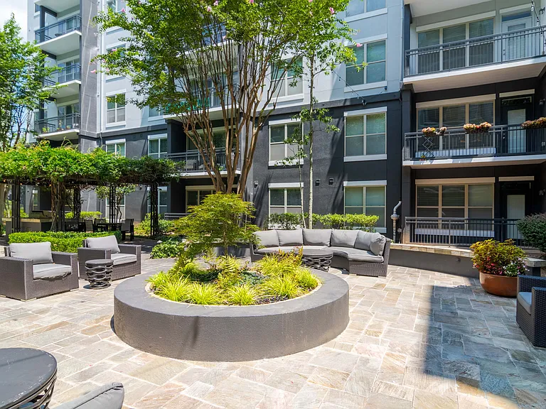 Peachtree Dunwoody Place-16