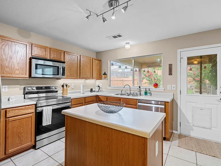 3600 Diamond Ranch Rd — Photo 13