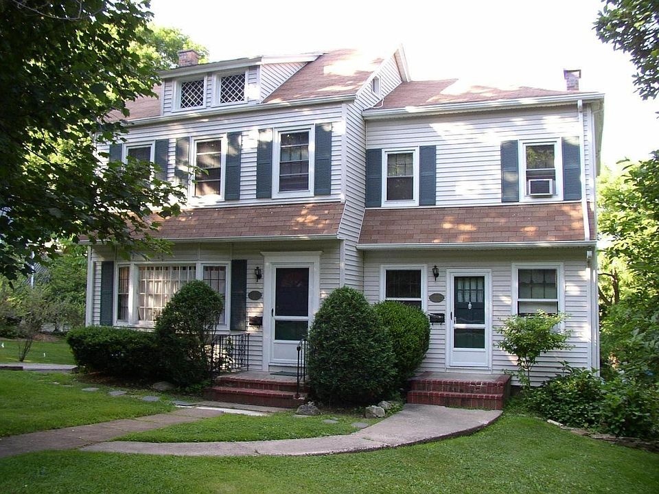 Front view - Unit is on the left.