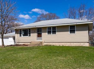 1566 16th St NW, New Brighton, MN 55112