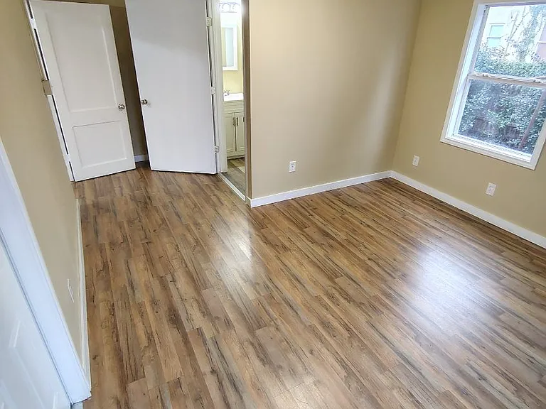 509 E Johnston Ave — Photo 9