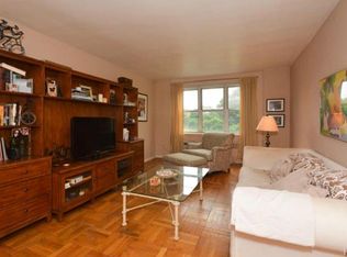 7 Balint Dr APT 219, Yonkers, NY 10710