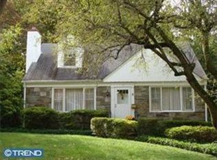 15 Donna Ln, Wayne, PA 19087