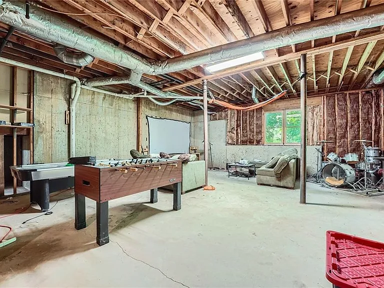 110 Boulder Dr — Photo 31