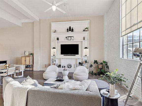 3rd image of 610 John Churchill Chase St #3