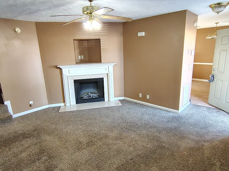 2020 Penmar Dr — Photo 2