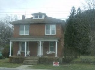 1107 3rd Ave, Marlinton, WV 24954