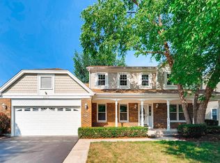 1417 Parkridge Dr, Crystal Lake, IL 60014