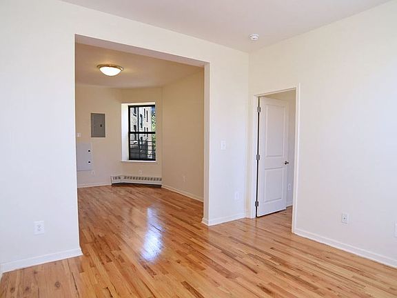 5th image of 508 W 134th St APT 1