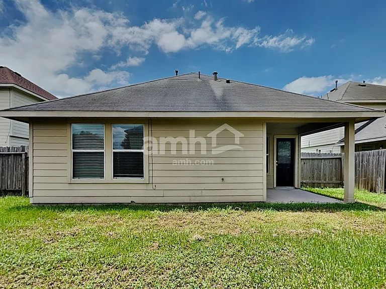 21606 Nella Cir — Photo 22