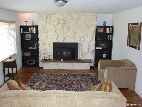 4th image of 1003 S 10th St