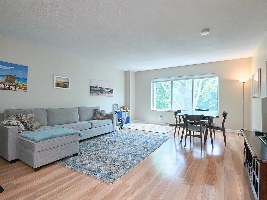 1 bed, 1.5 bath, 826 sqft, $2,900 — Photo 2