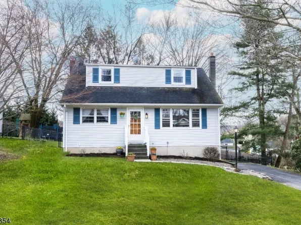 69 Valley View Rd, High Bridge Boro, NJ 08829