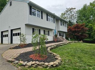 94 Old State Rd, Wappingers Falls, NY 12590