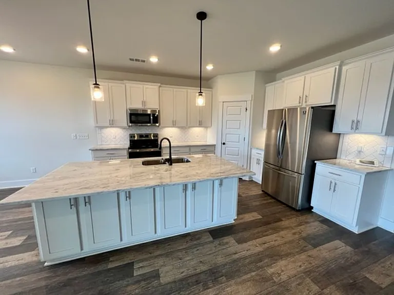 2403 Blue Heron Dr — Photo 10