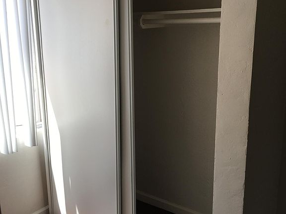 4th image of 4046 43rd St APT L