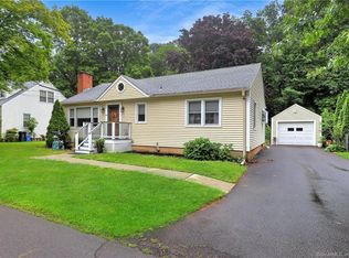 45 Home Pl, Branford, CT 06405