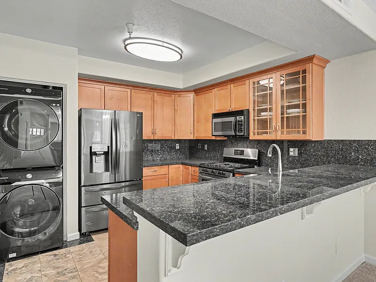 808 Lenzen Ave #107 — Photo 5