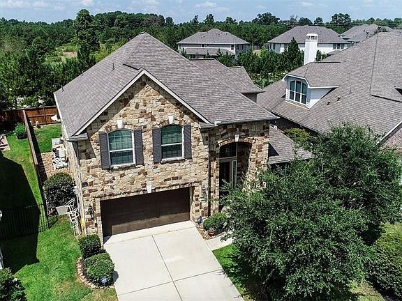 3rd image of 167 N Vershire Cir