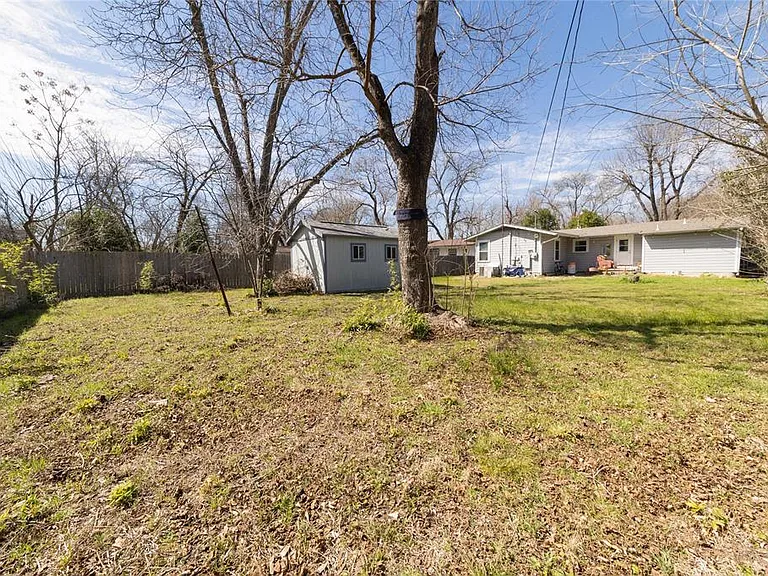 936 Cheatham St — Photo 12