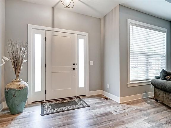 3rd image of 1120 Petrus Ct