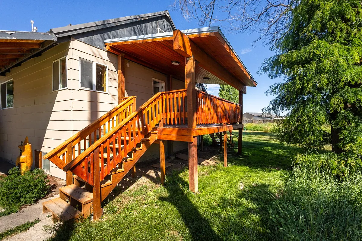 Unit Photo - 211 N 3900 E #1