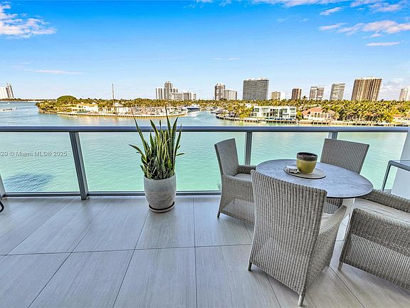 5th image of 10201 E Bay Harbor Dr #501