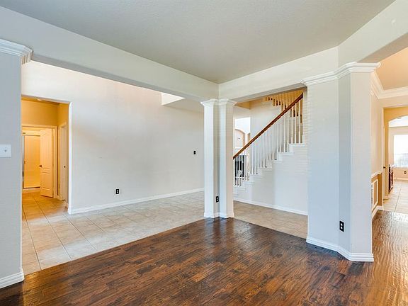 5th image of 7947 Wood Ct