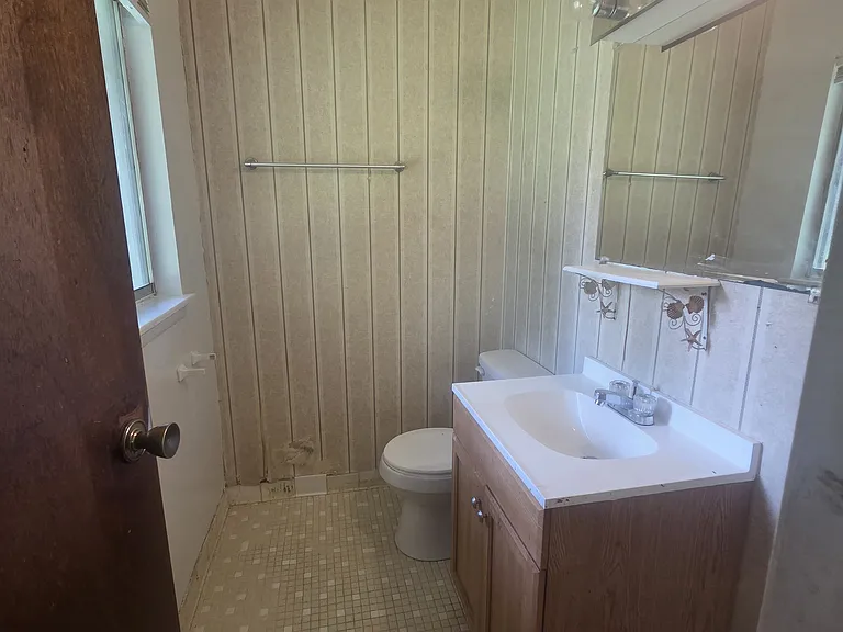3313 Greening Ln — Photo 6