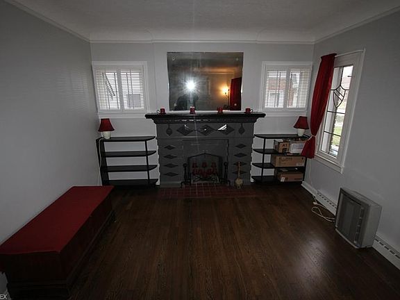 5th image of 21031 S Lake Shore Blvd