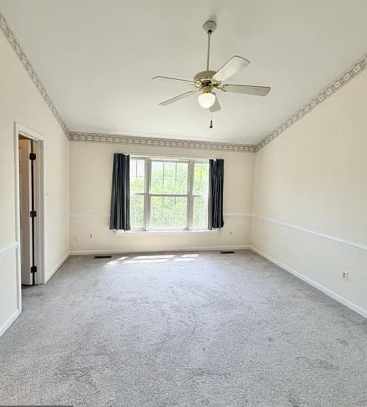 45572 Whitcomb Sq — Photo 18