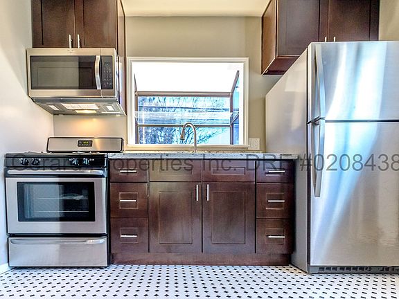 3rd image of 3034 E Vista St #3034