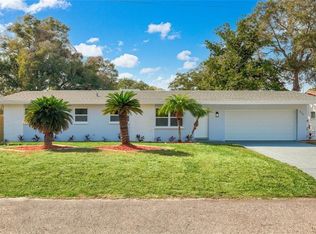 366 Twin Lake Dr, Largo, FL 33770