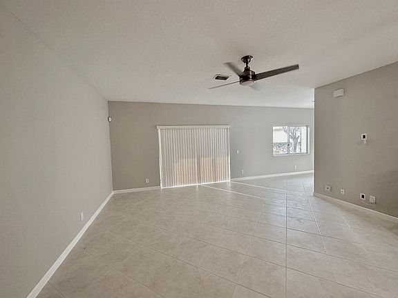 4th image of 7611 NW 99th Ter