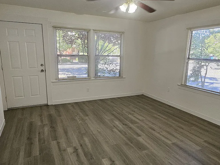 801 McConnell Ave — Photo 7