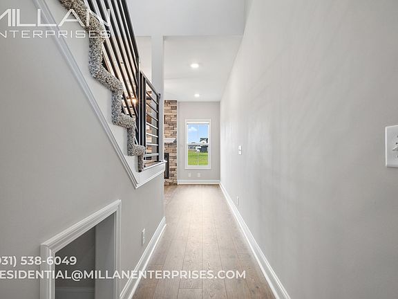 2nd image of 2075 Ireland Way