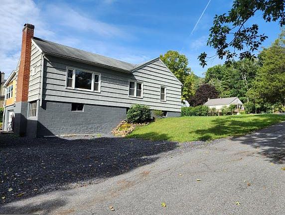 2nd image of 85 Blackburn Rd