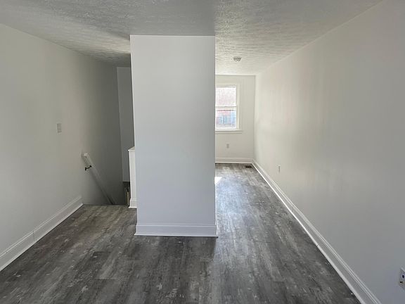 4th image of 114 Laird St