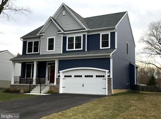 1212 Summit Dr, Annapolis, MD 21409