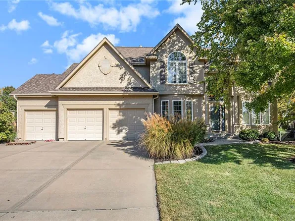 12602 W 123rd Ter, Overland Park, KS 66213