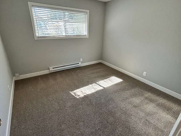 3295 Brookdale Dr #4 — Photo 26