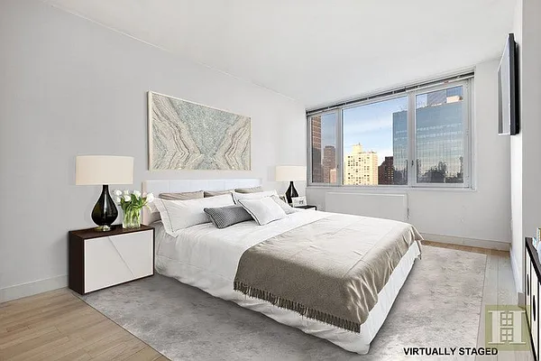 Rented by Halstead Real Estate | media 44