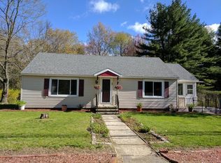 13 Alpine St, North Billerica, MA 01862
