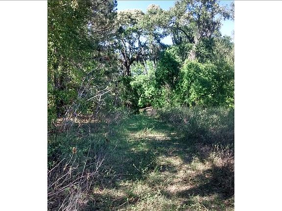 4th image of Green Acres Way