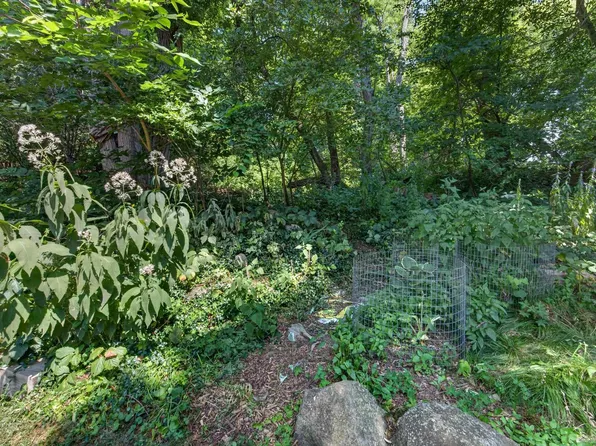 5714 Bittersweet Pl, Madison, WI 53705