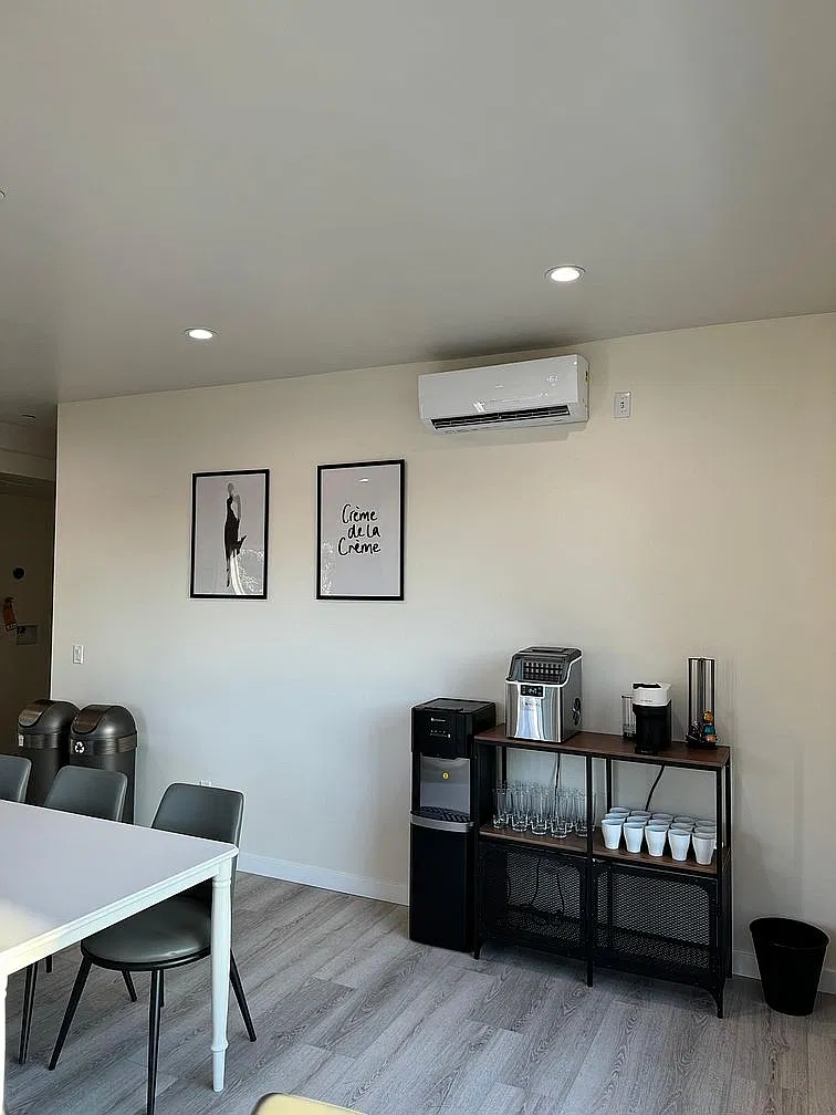 12 bed, 2000 sqft, $1,250 — Photo 3