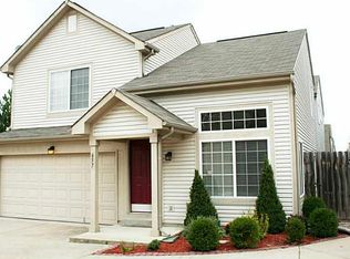 657 Stobus Dr, Greenwood, IN 46143