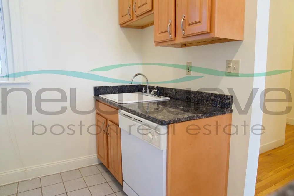 1 bed, 550 sqft, $2,800 — Photo 1