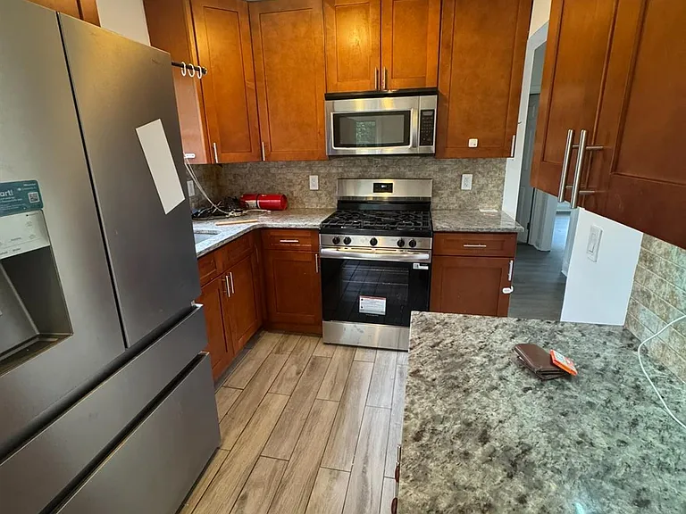 51 Kenwood Ter — Photo 4