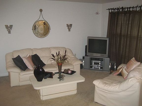 4th image of 13845 Crosstie Dr